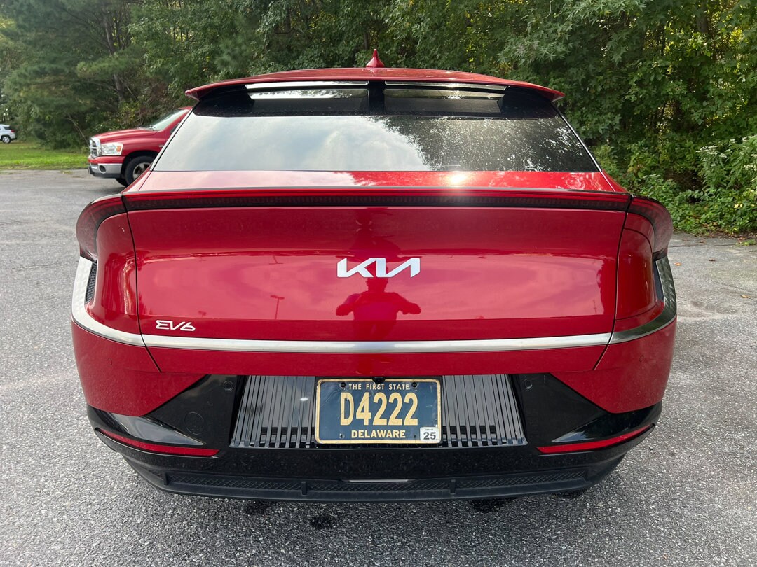 2022 Kia EV6 Wind photo 4