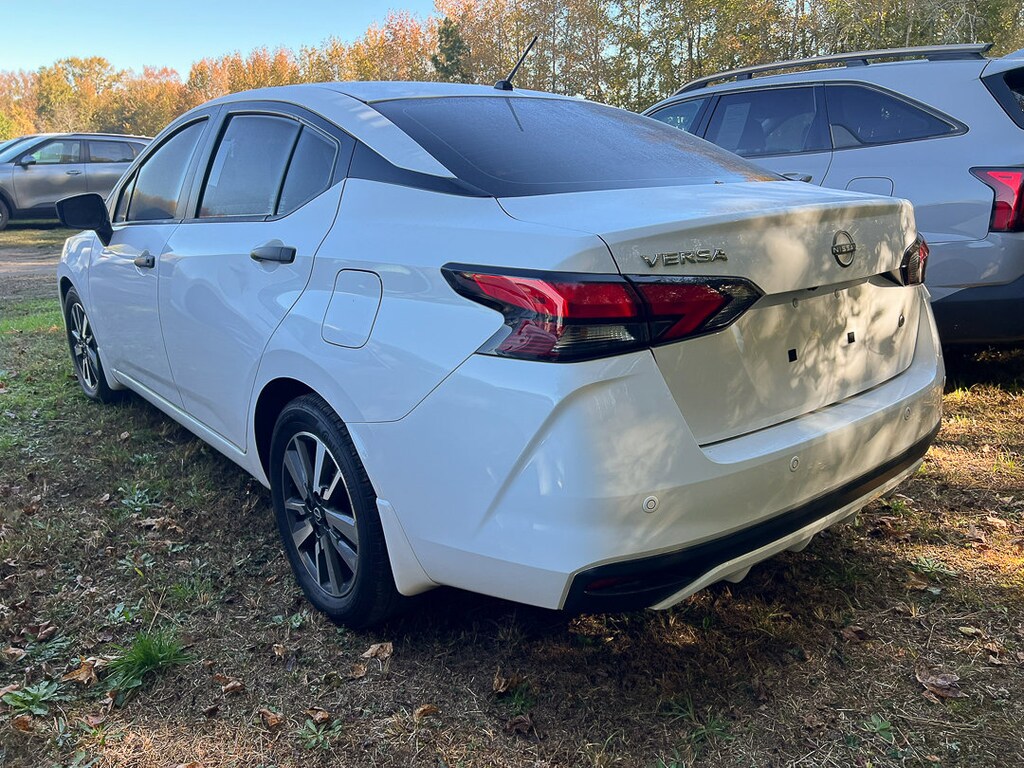 Used 2023 Nissan Versa 1.6 S Sedan