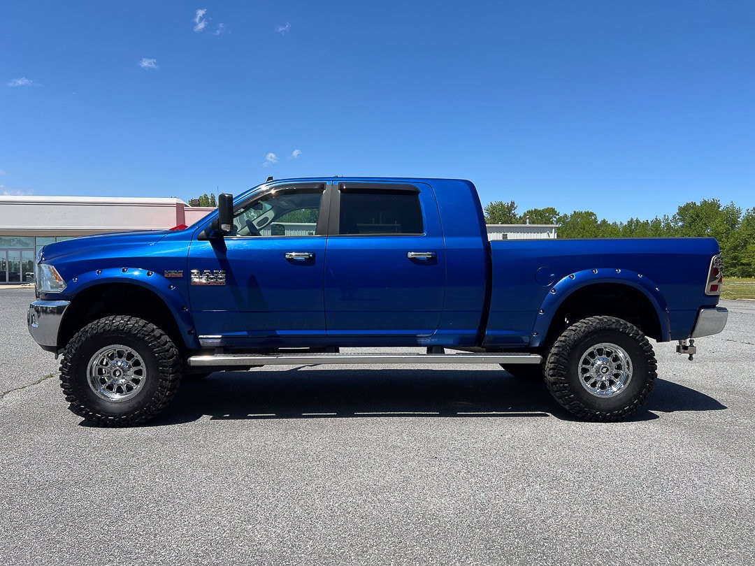 3C6UR5MJ6EG135906