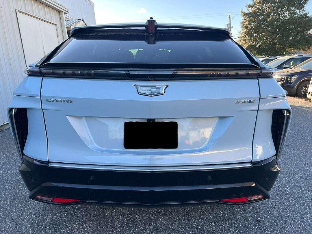 2024 Cadillac Lyriq Luxury photo 4