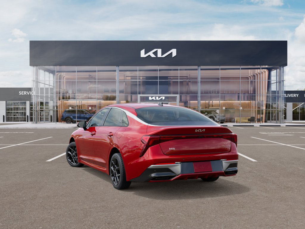 2025 Kia K5 LXS photo 4