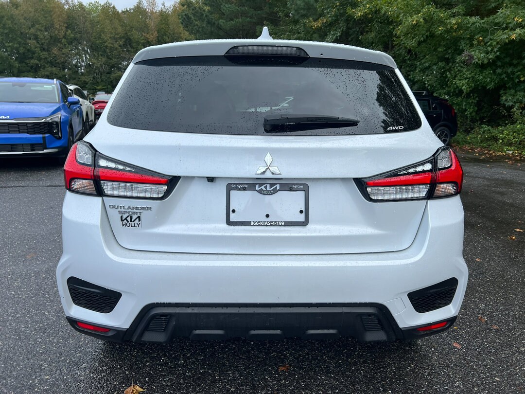 2024 Mitsubishi Outlander Sport ES LE SE photo 3