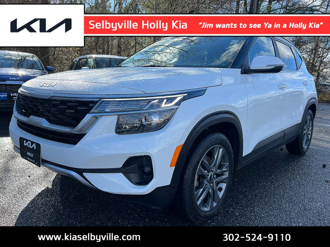 2023 Kia Seltos S's photo