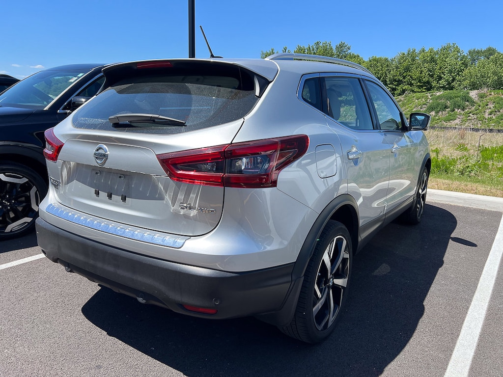 Used 2020 Nissan Rogue Sport SL SUV