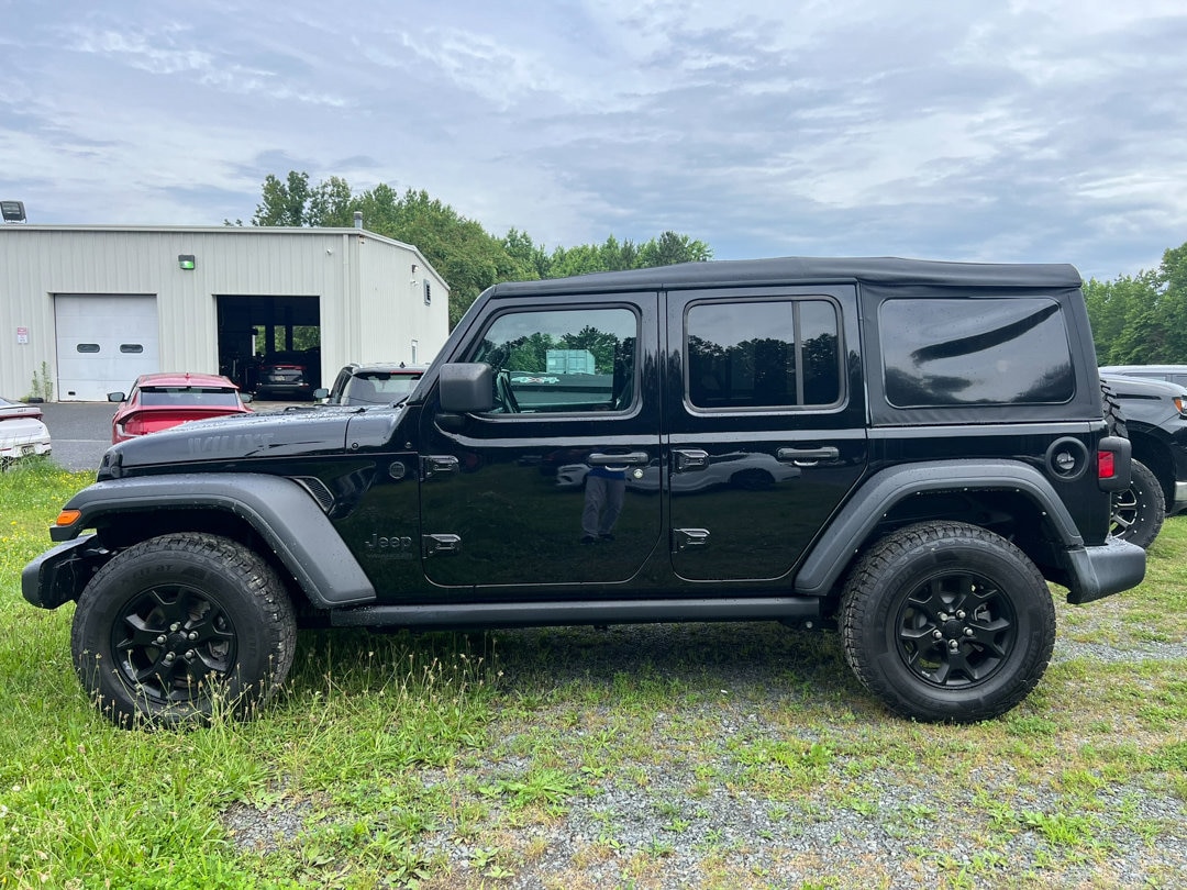 Used 2022 Jeep Wrangler Unlimited Willys with VIN 1C4HJXDN2NW194291 for sale in Selbyville, DE
