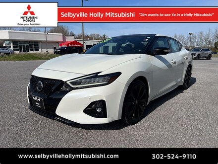 2022 Nissan Maxima SR Sedan