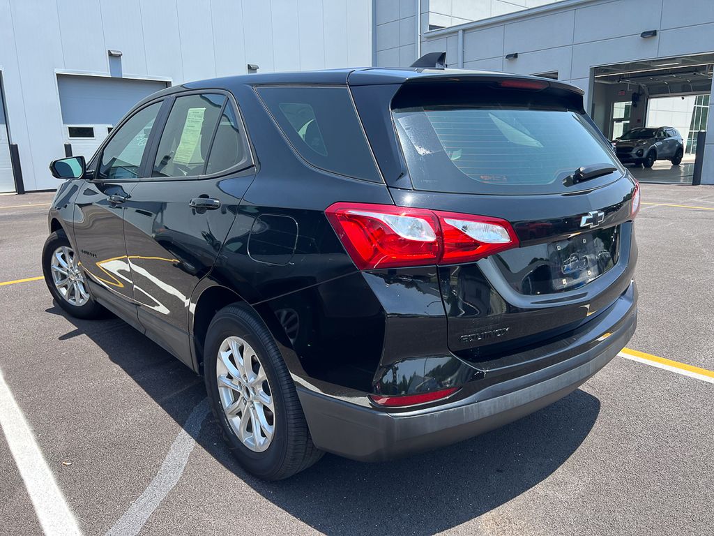 Used 2021 Chevrolet Equinox LS with VIN 2GNAXHEV8M6152566 for sale in Felton, DE