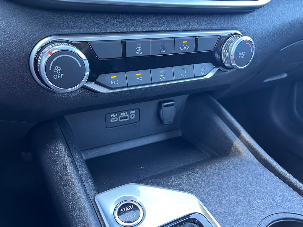 2025 Nissan Altima 17