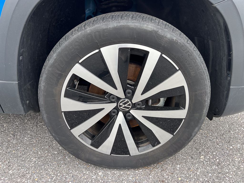 2023 Volkswagen Taos SE - Photo 10