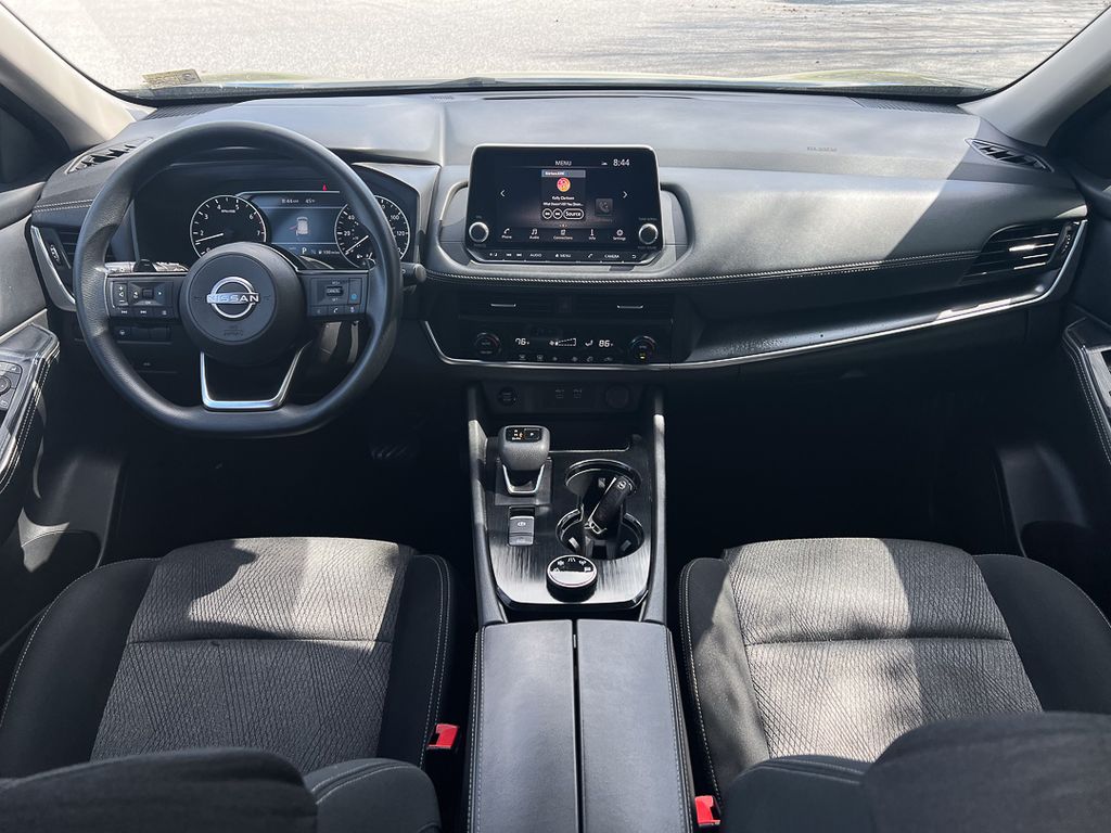 2024 Nissan Rogue SV - Photo 27