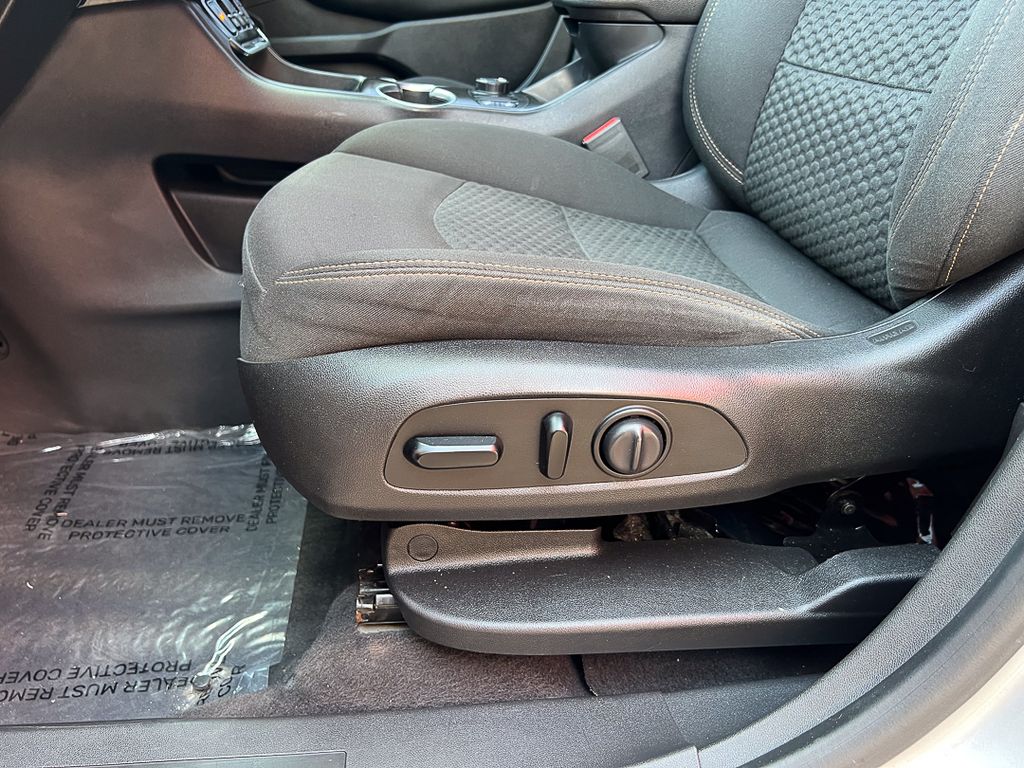 2019 GMC Terrain SLE - Photo 18