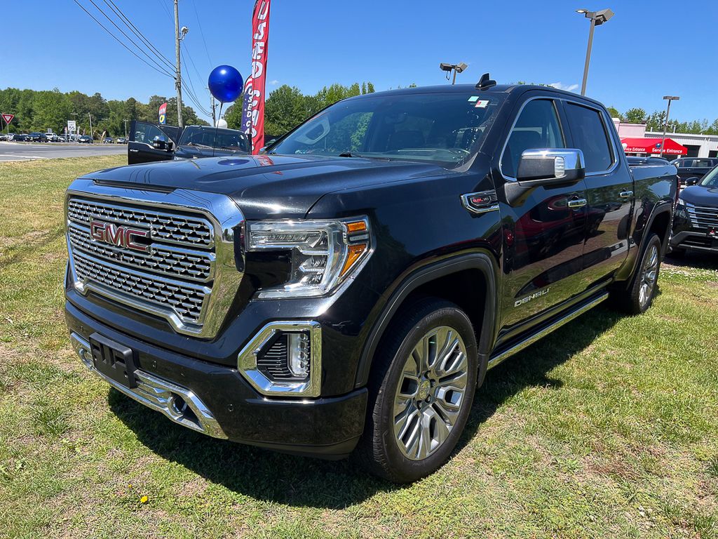 2020 GMC Sierra 4WD Crew Cab Short Box Denali's photo