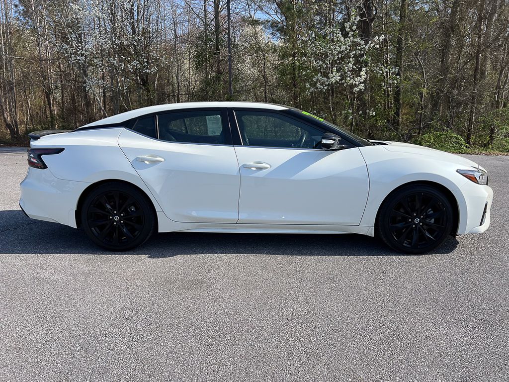 2022 Nissan Maxima 6