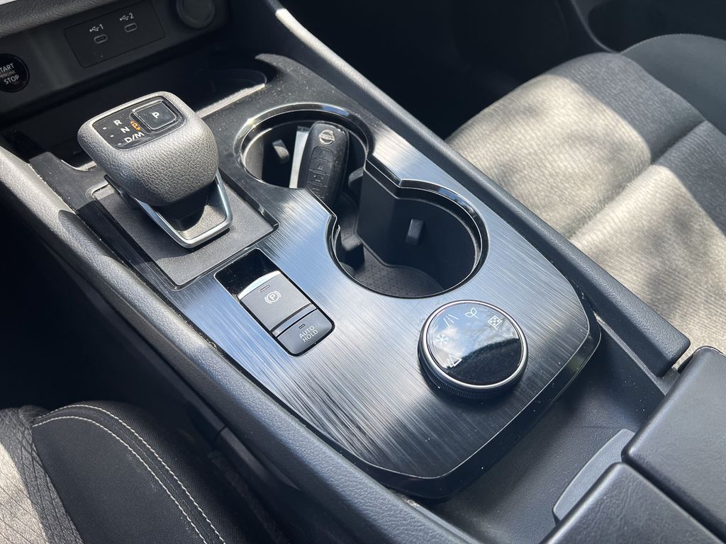 2024 Nissan Rogue SV - Photo 22