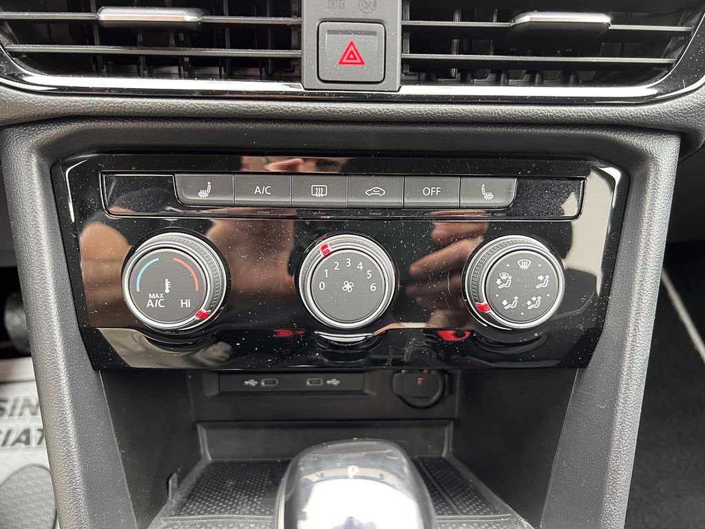 2023 Volkswagen Taos SE - Photo 24