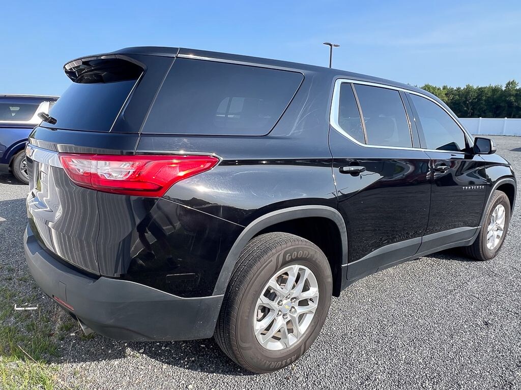 Used 2021 Chevrolet Traverse LS SUV