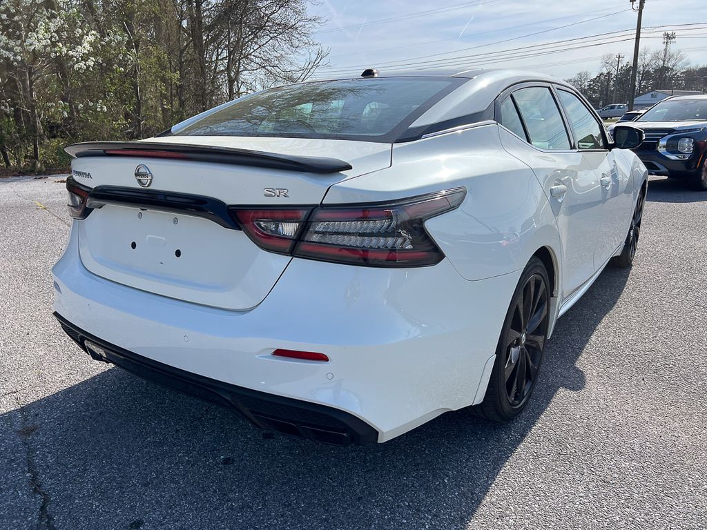 2022 Nissan Maxima 5
