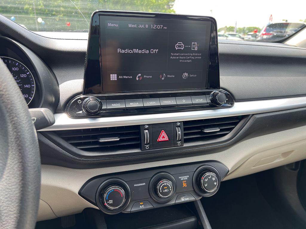 2023 Kia Forte LXS - Photo 16