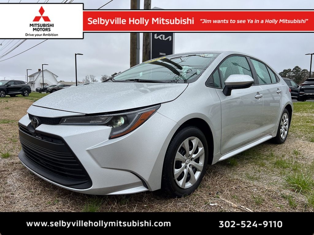 Used 2025 Toyota Corolla LE Sedan