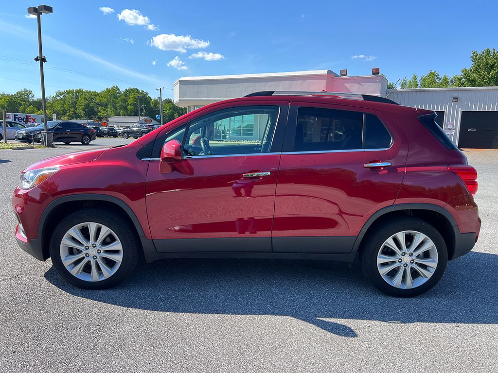Used 2019 Chevrolet Trax Premier with VIN 3GNCJRSB9KL359325 for sale in Selbyville, DE