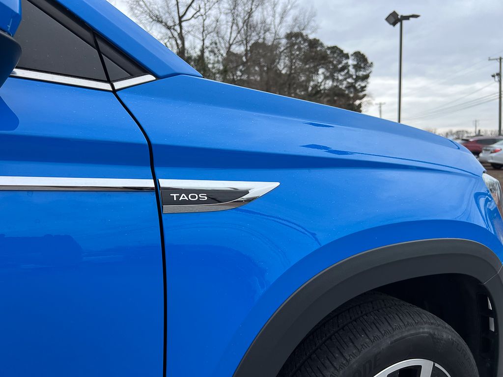2023 Volkswagen Taos SE - Photo 9