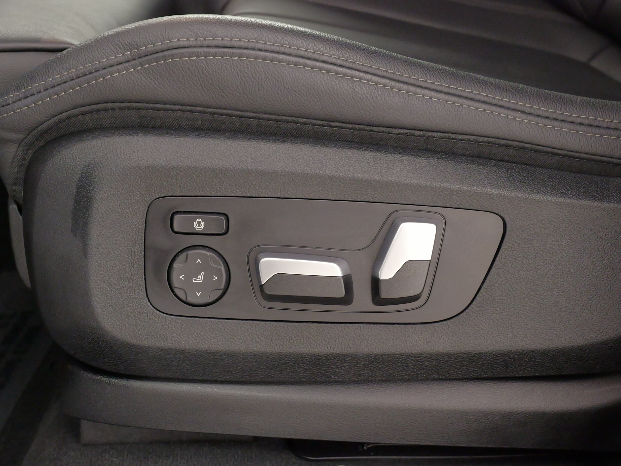 2022 BMW X5 45e - Photo 38