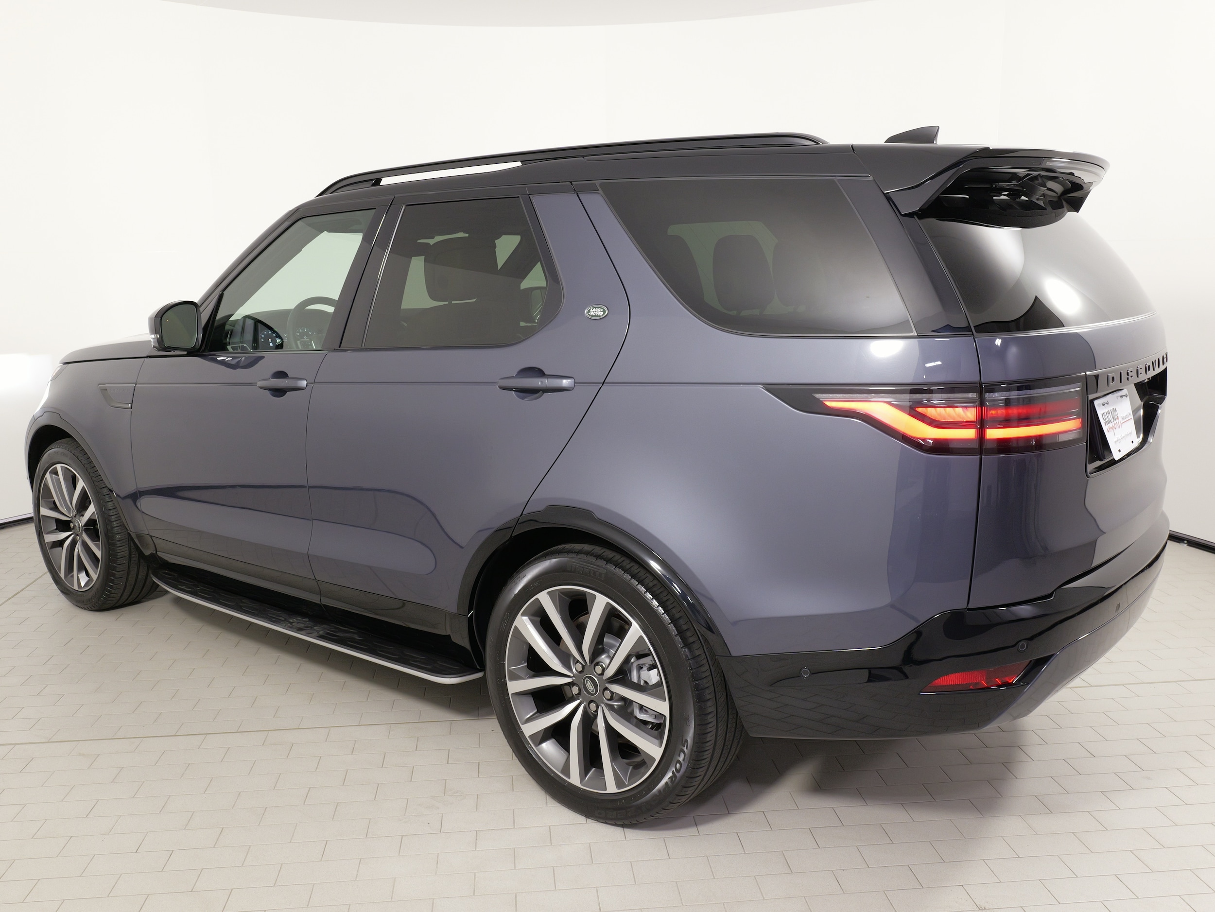 2024 Land Rover Discovery Dynamic SE - Photo 17