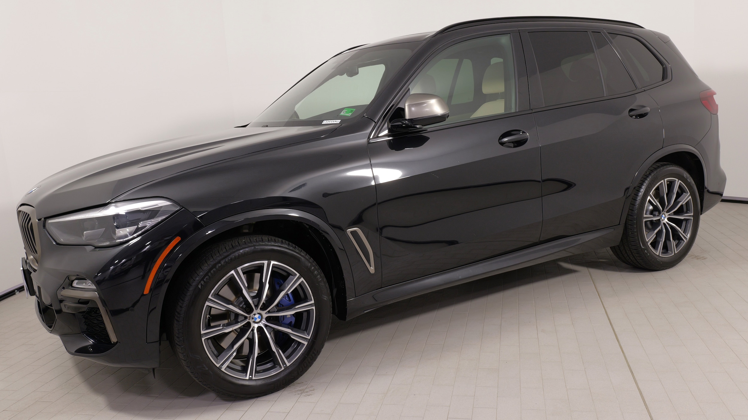 2021 BMW X5 M50i's photo
