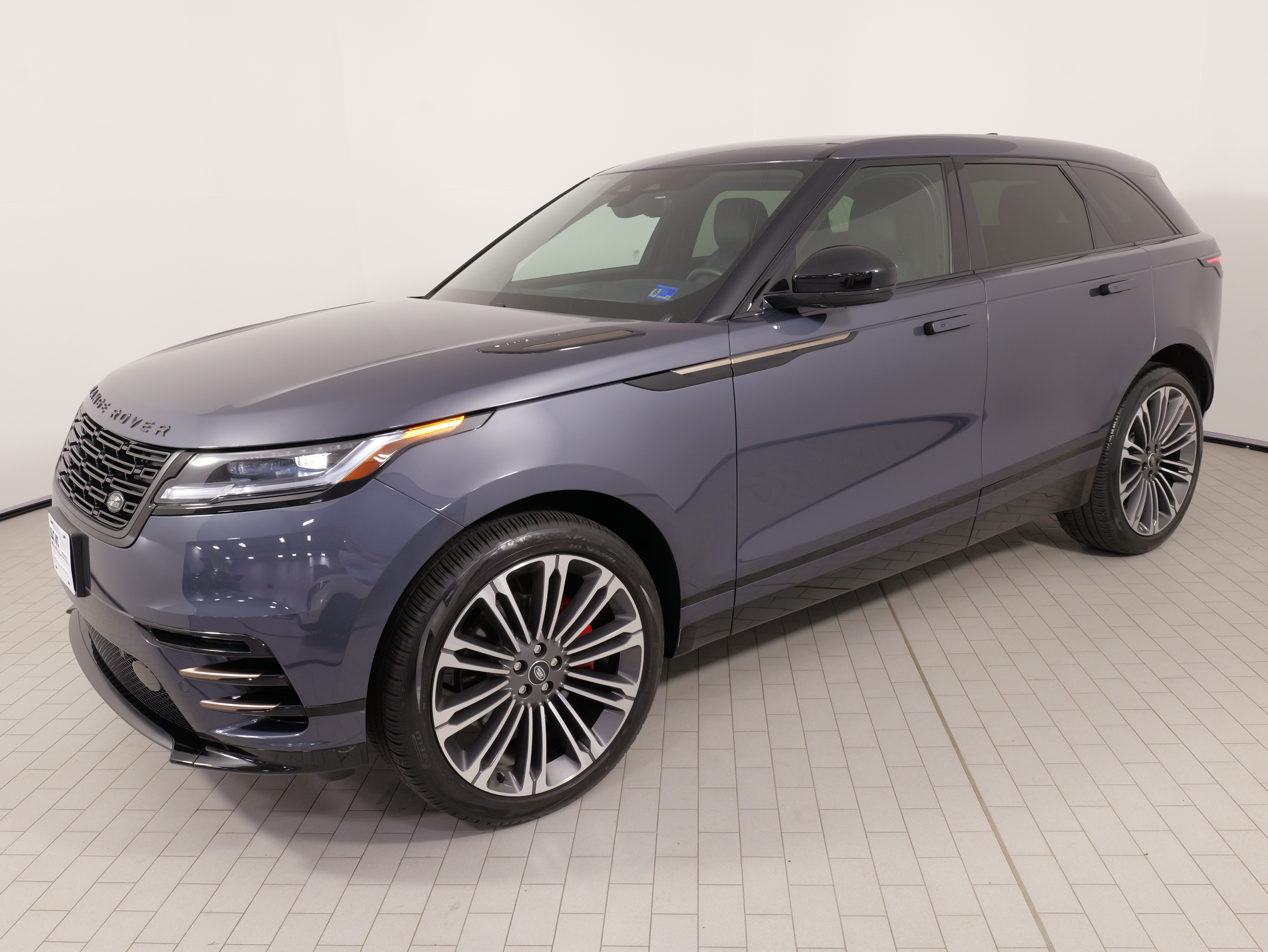2024 Land Rover Range Rover Velar P250 Dynamic SE SUV