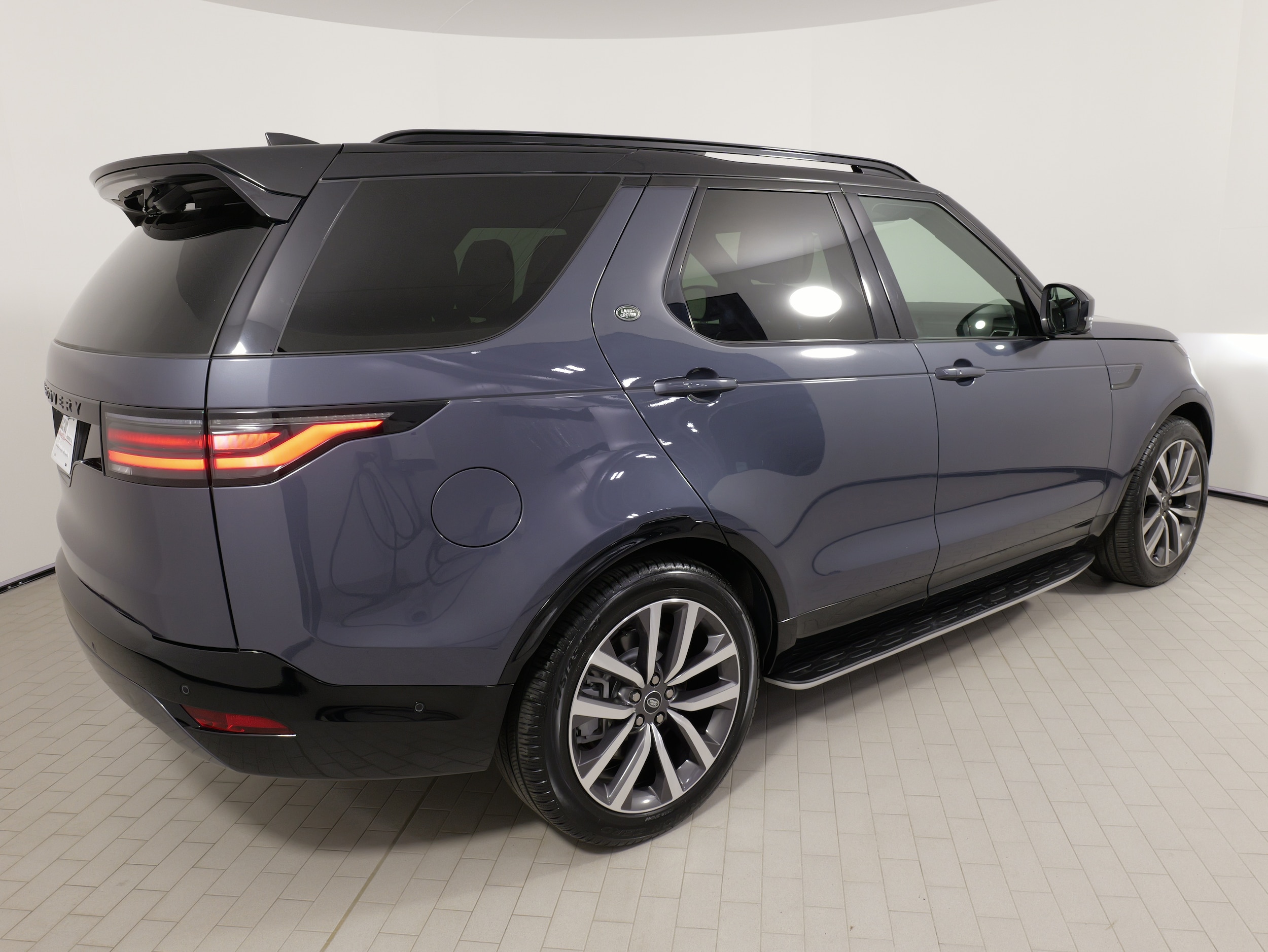 2024 Land Rover Discovery Dynamic SE - Photo 12