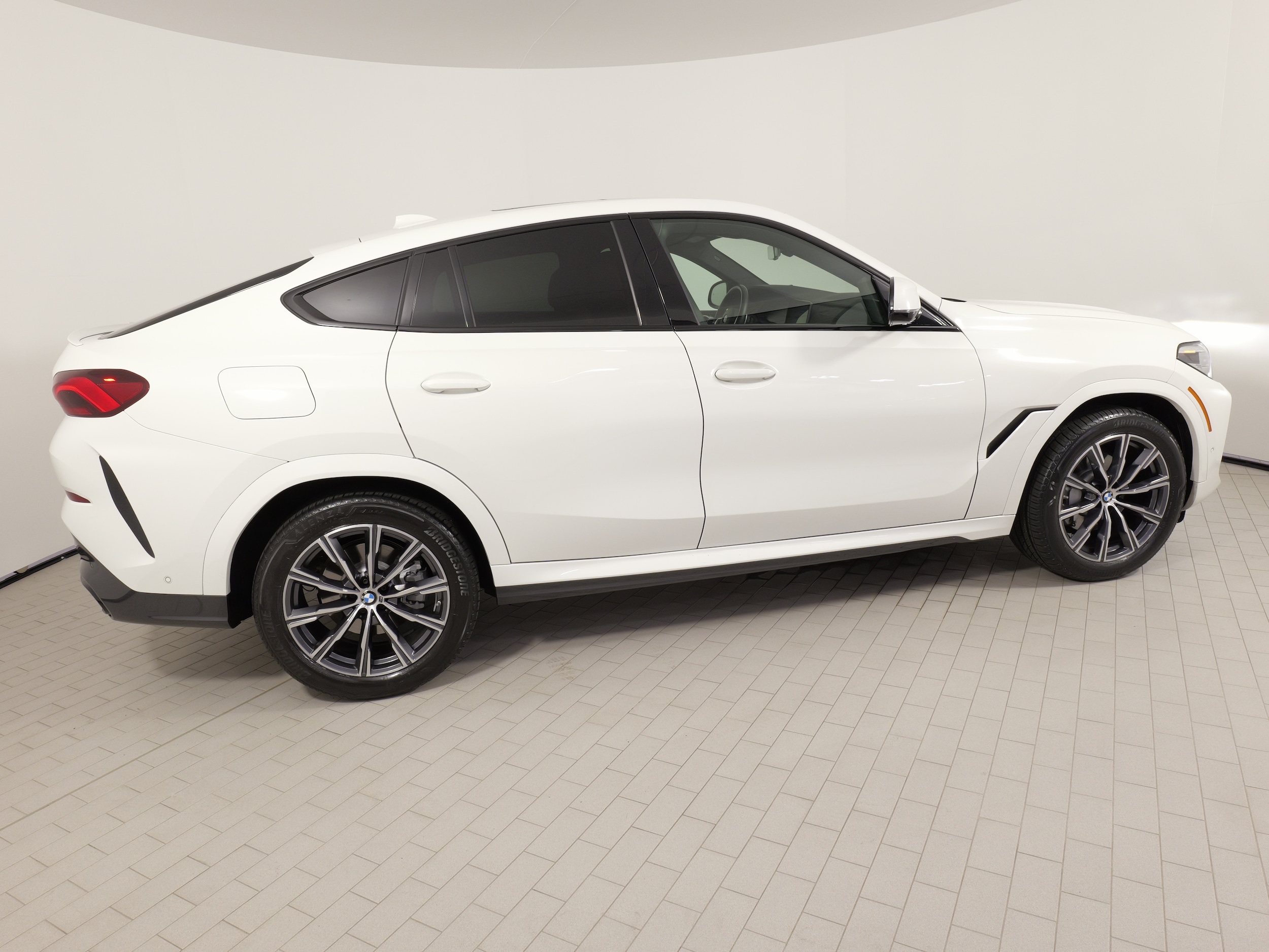 2022 BMW X6 40i - Photo 12