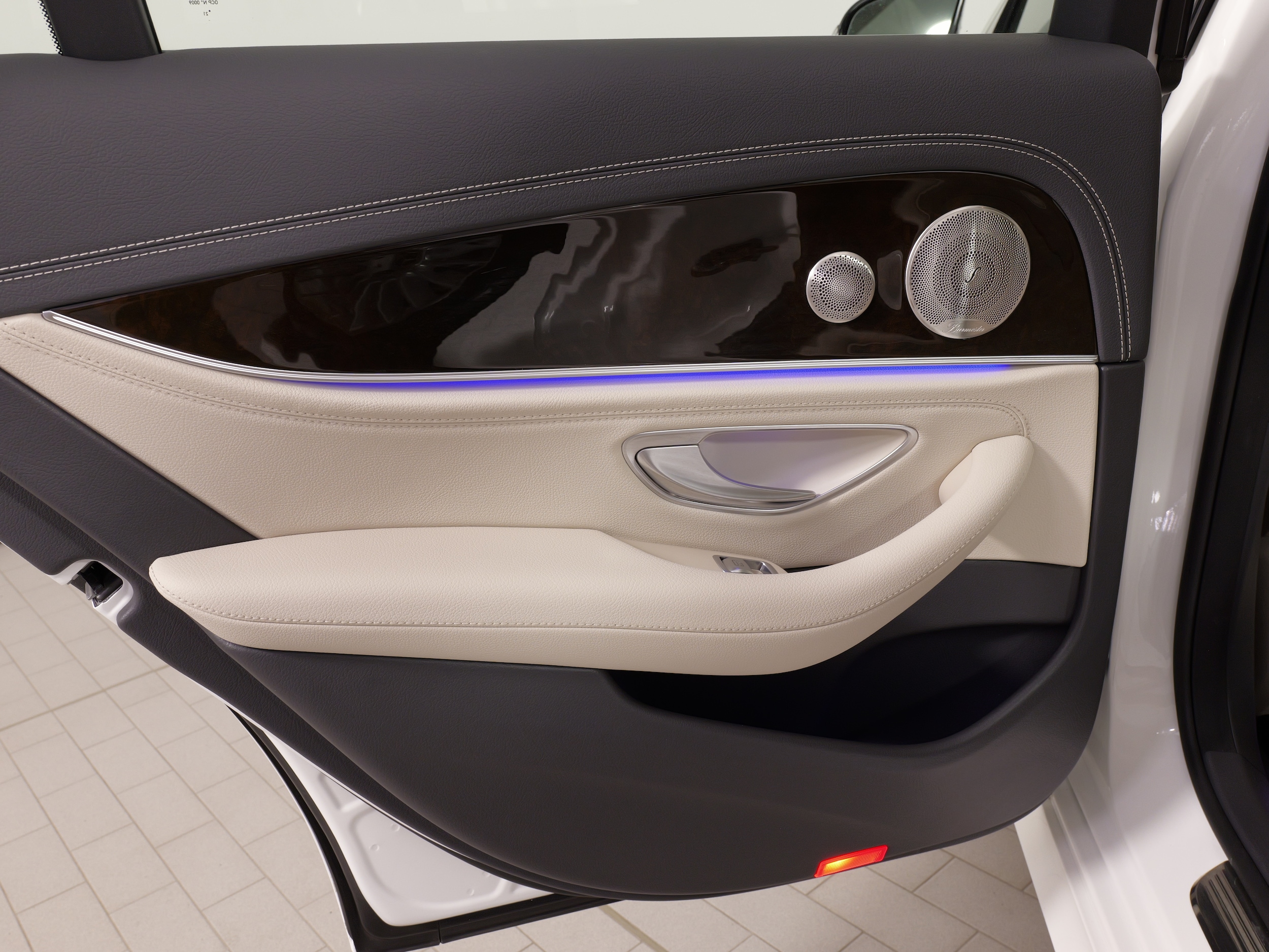 2021 Mercedes-Benz E-Class E350 - Photo 34