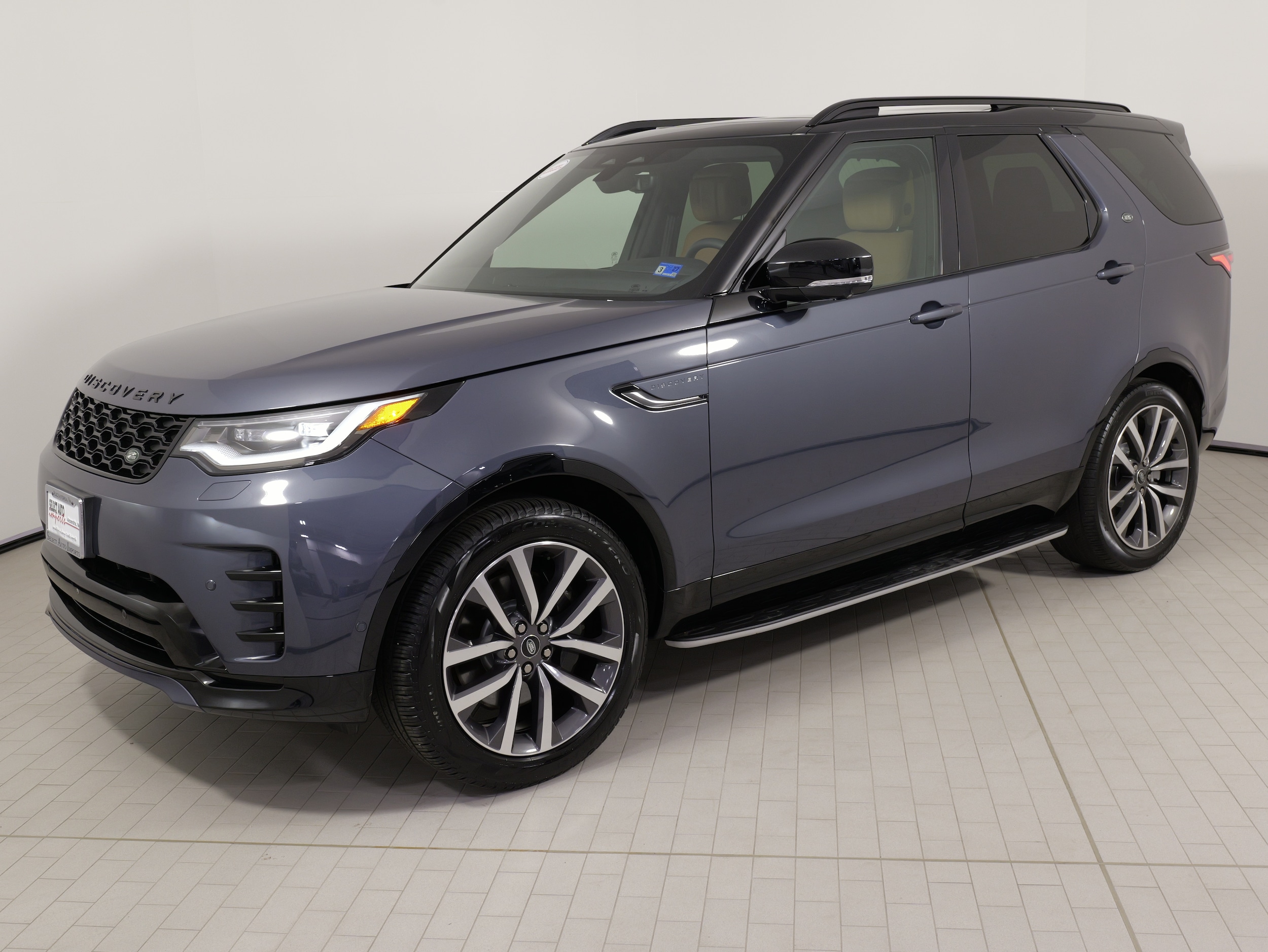 2024 Land Rover Discovery Dynamic SE