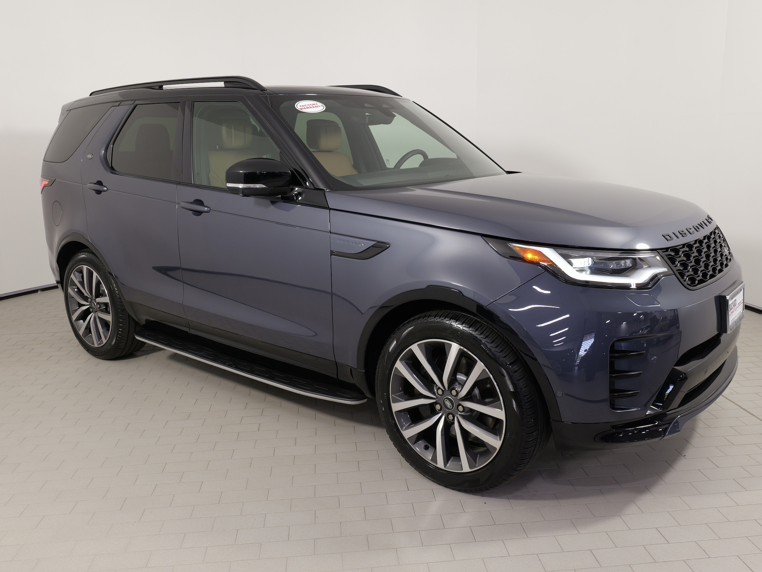 2024 Land Rover Discovery Dynamic SE - Photo 8