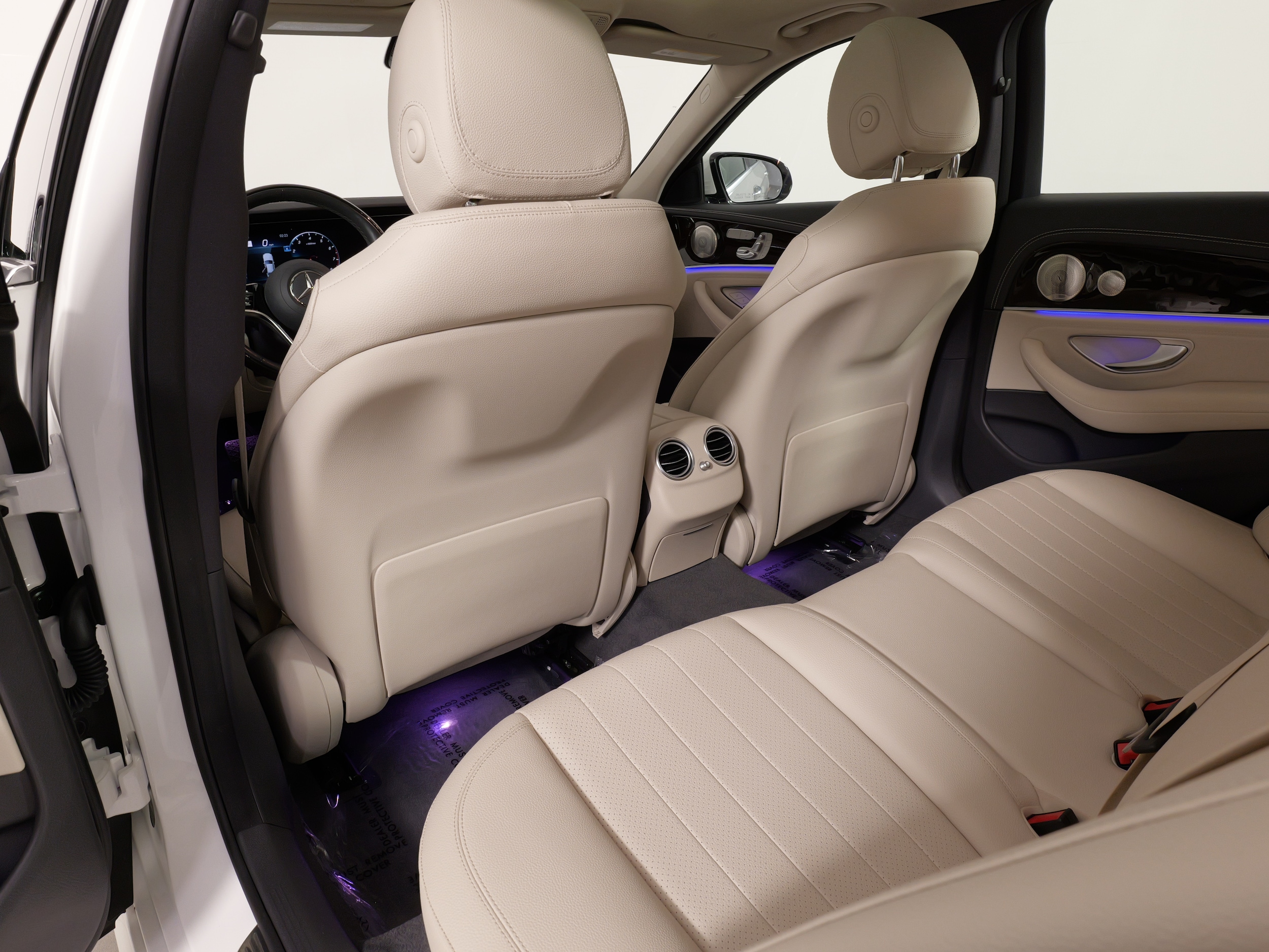 2021 Mercedes-Benz E-Class E350 - Photo 35