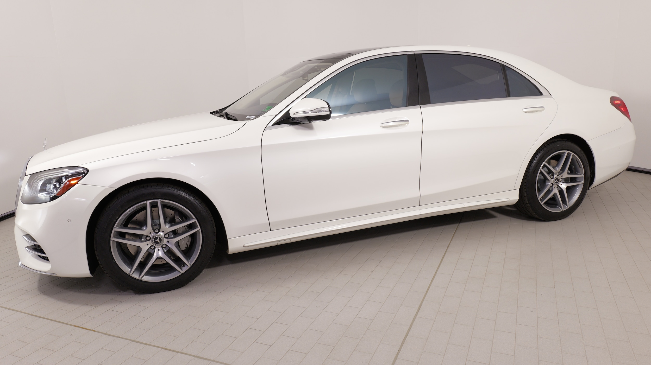 2019 Mercedes-Benz S-Class S450's photo