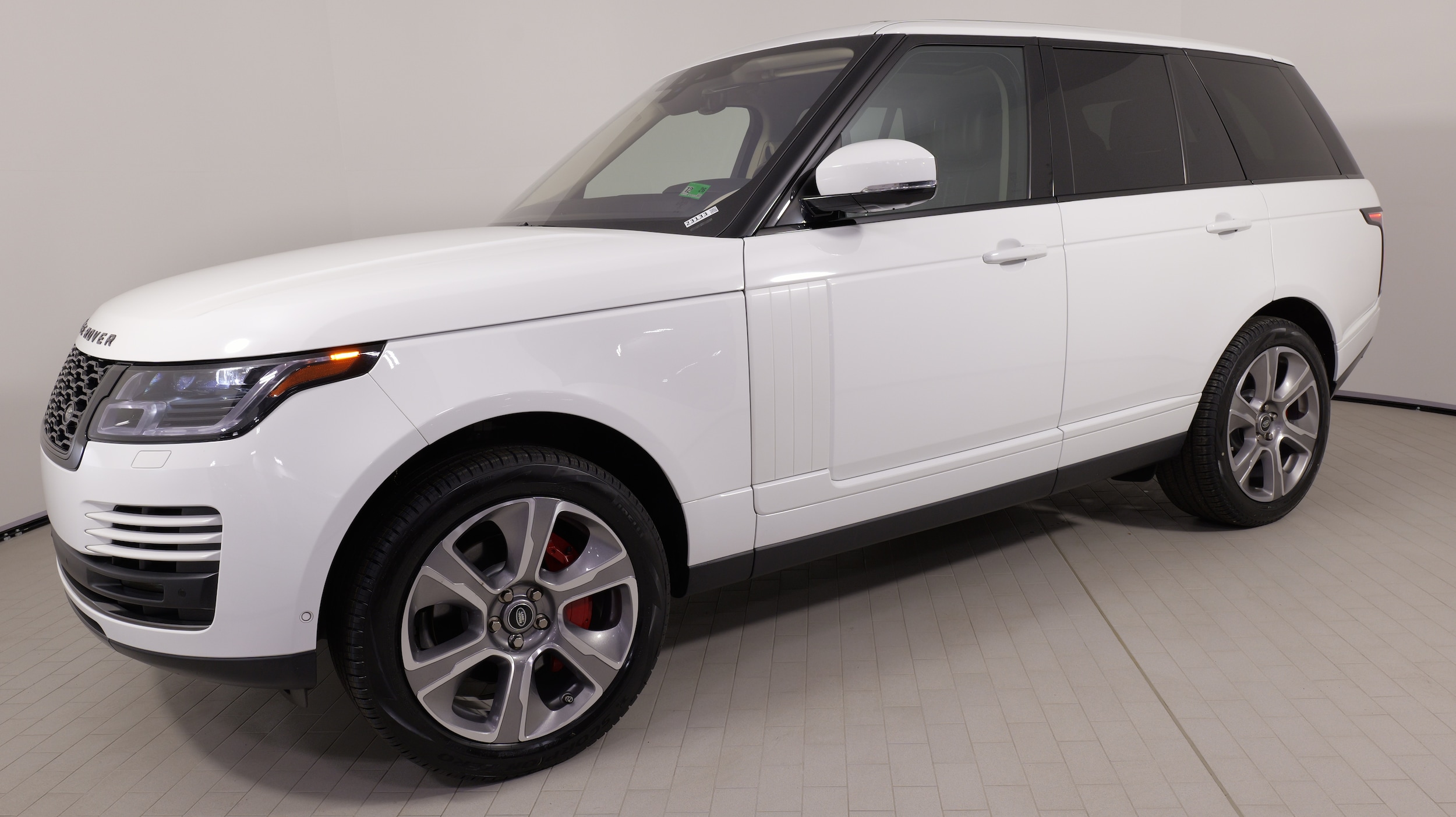 2021 Land Rover Range Rover Base's photo