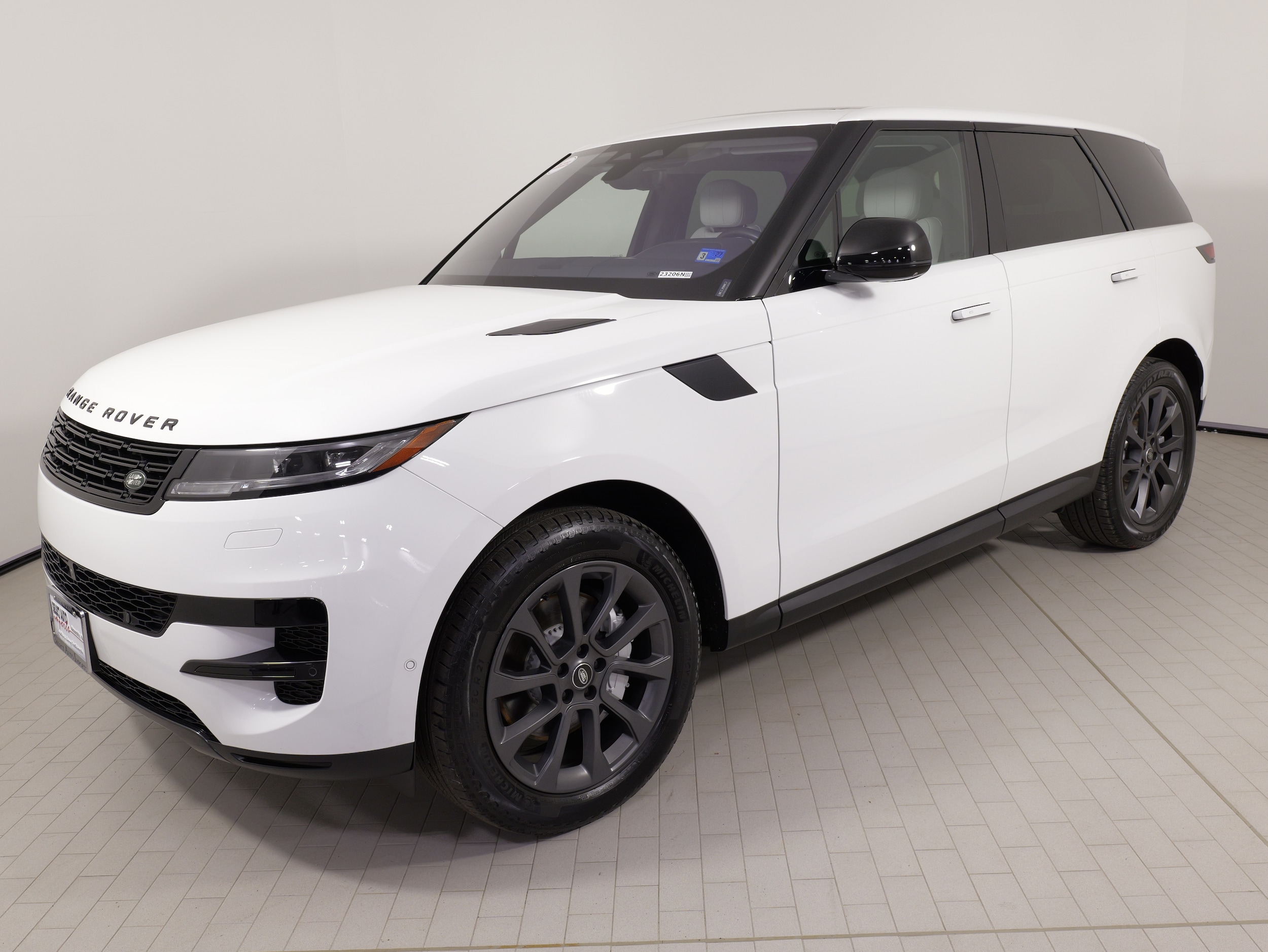 2023 Land Rover Range Rover Sport SE