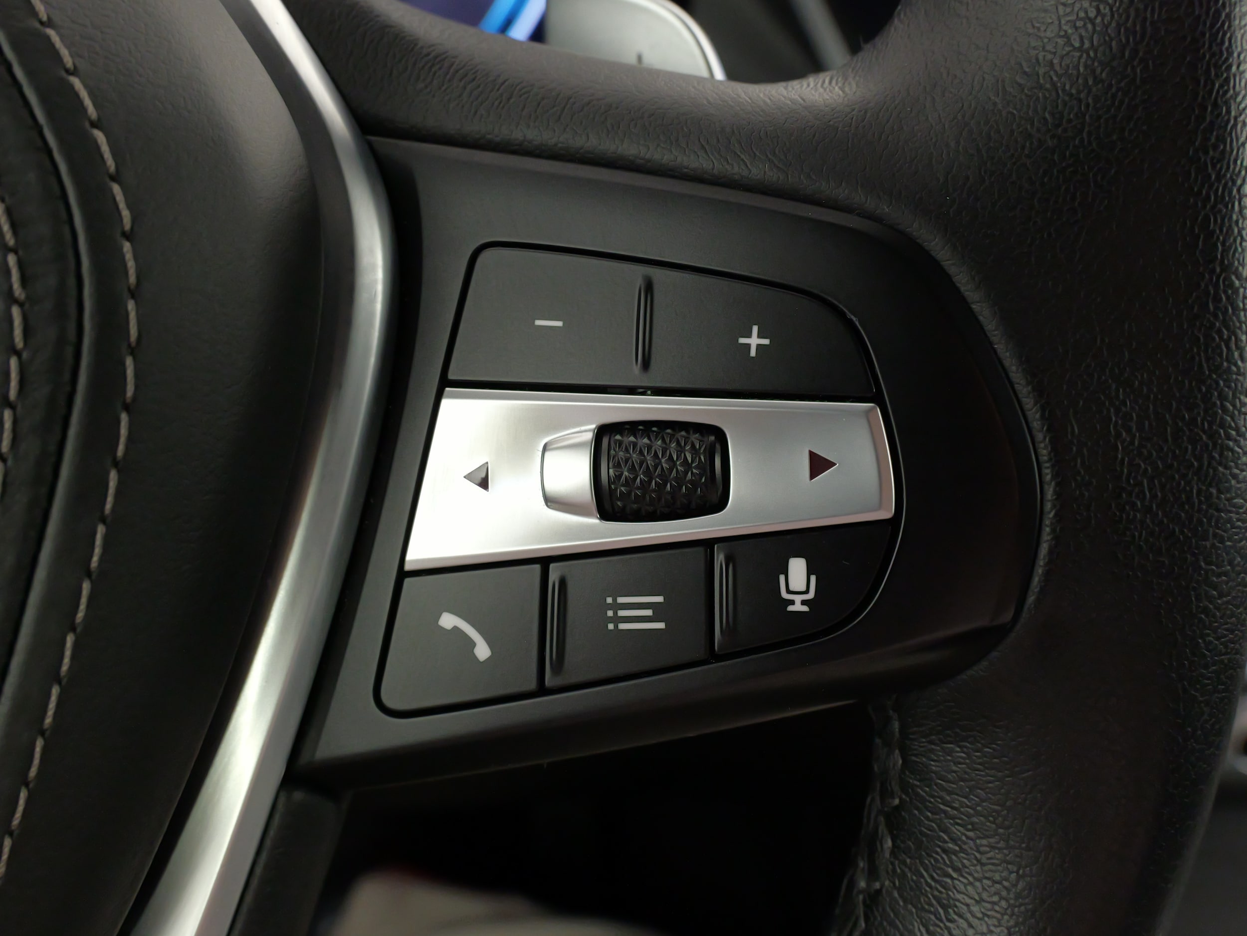 2022 BMW X5 45e - Photo 41