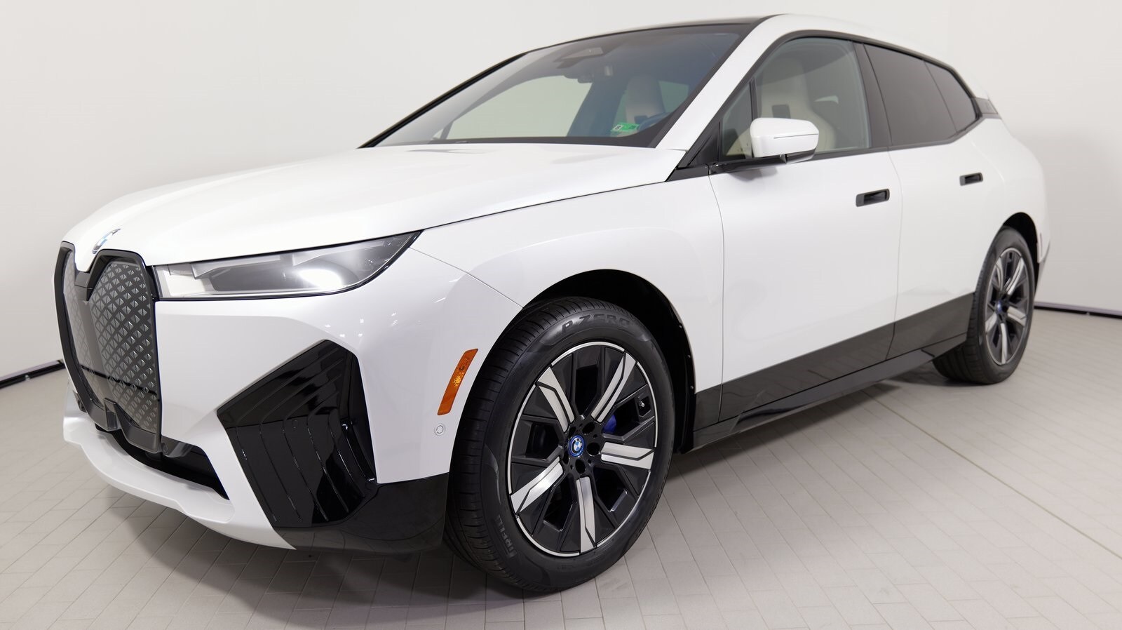2023 Bmw iX xDrive50i photo 2