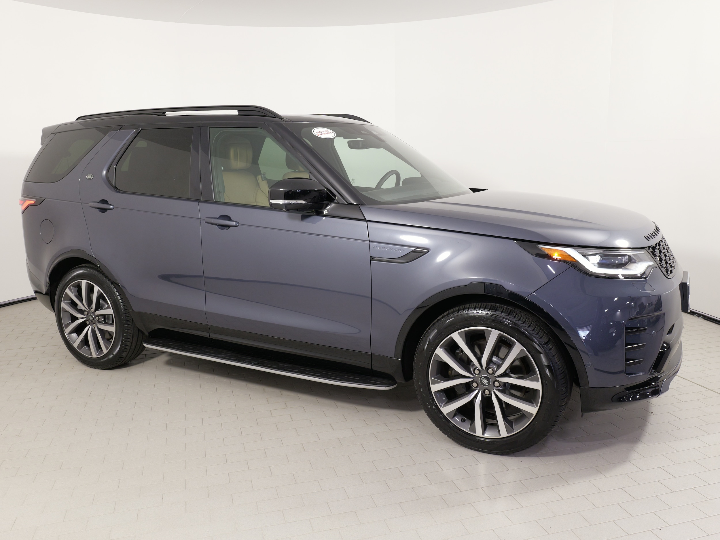 2024 Land Rover Discovery Dynamic SE - Photo 9