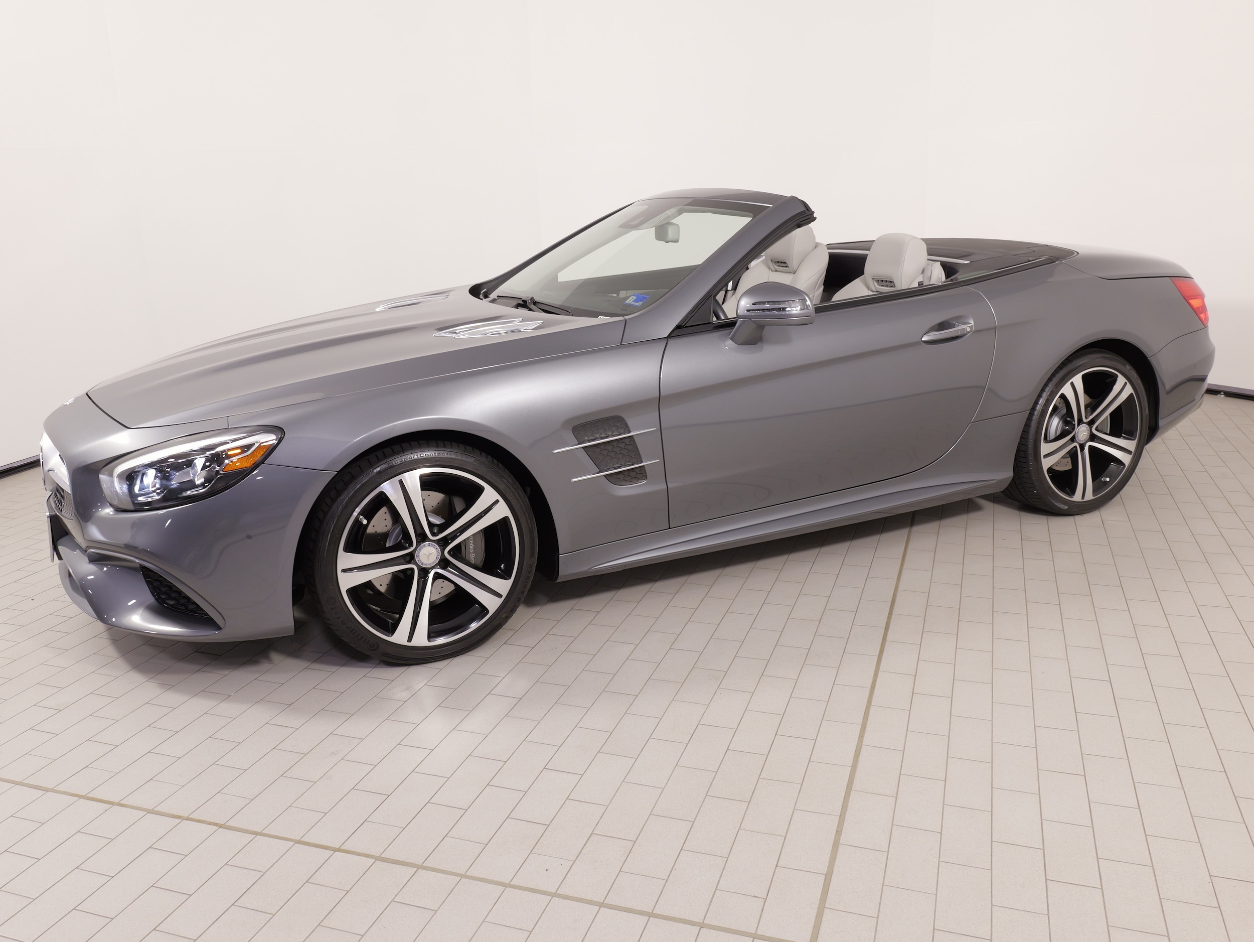 2017 Mercedes-Benz SL-Class