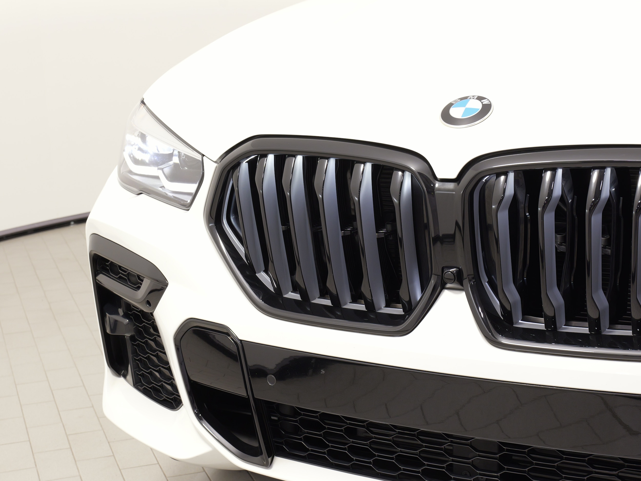 2022 BMW X6 40i - Photo 6