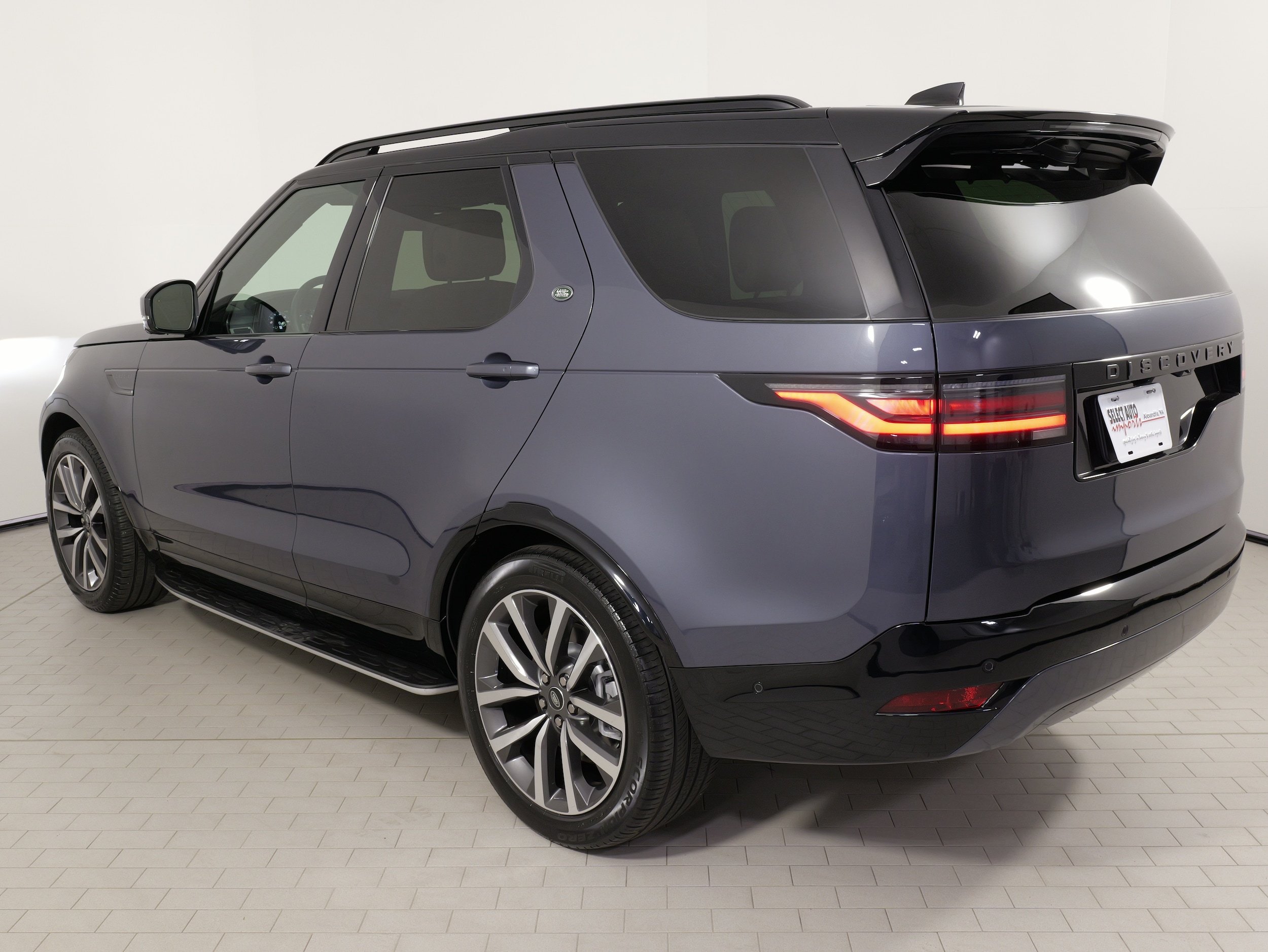 2024 Land Rover Discovery Dynamic SE - Photo 16