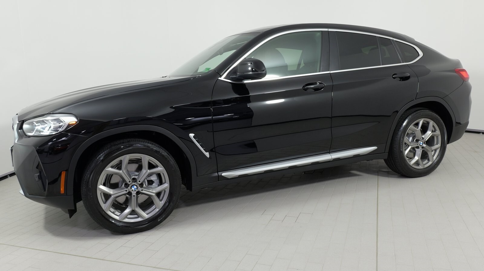 2022 Bmw X4 xDrive30i photo 2