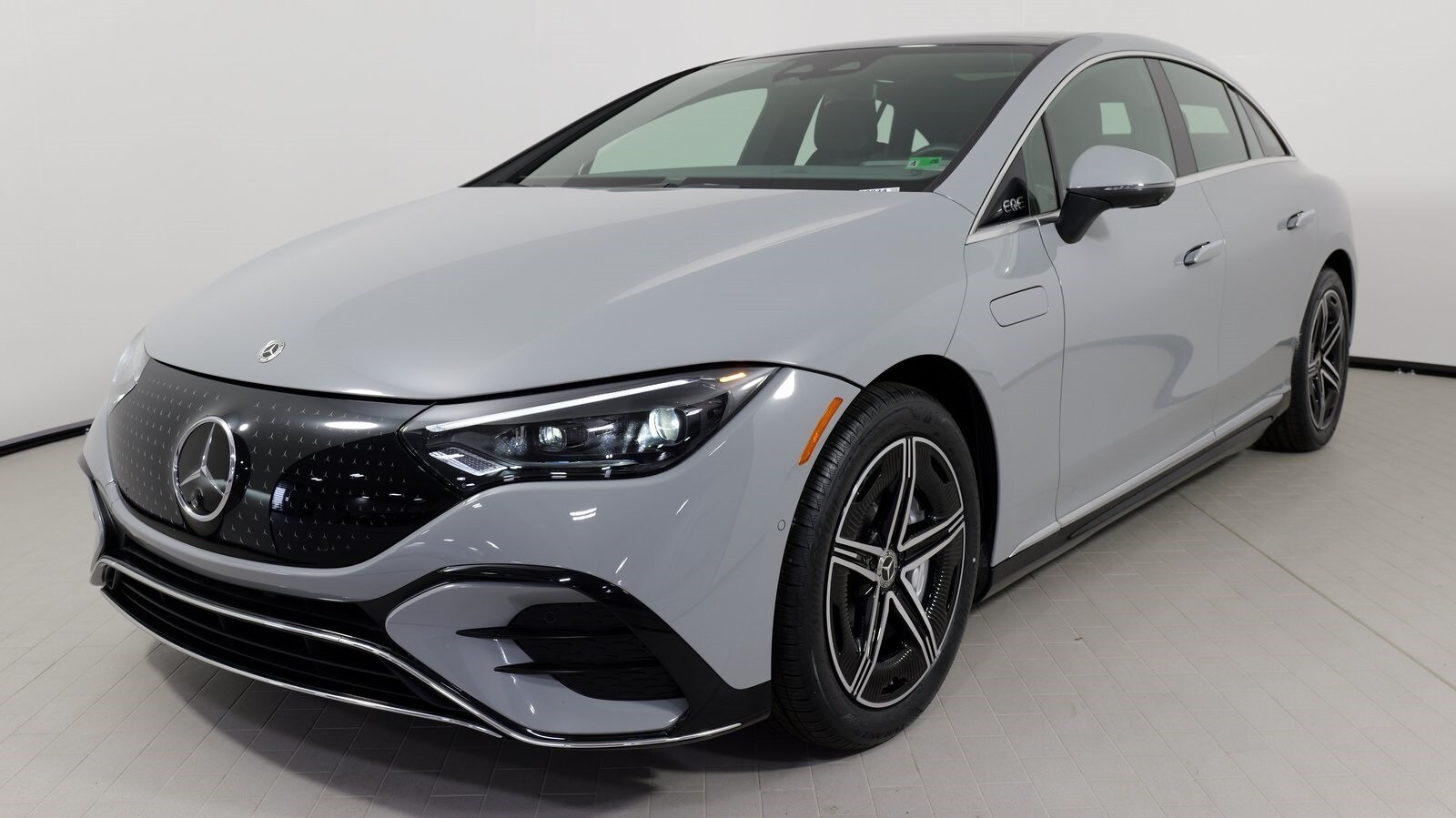 2023 Mercedes Benz EQE Sedan 350 4MATIC photo 3