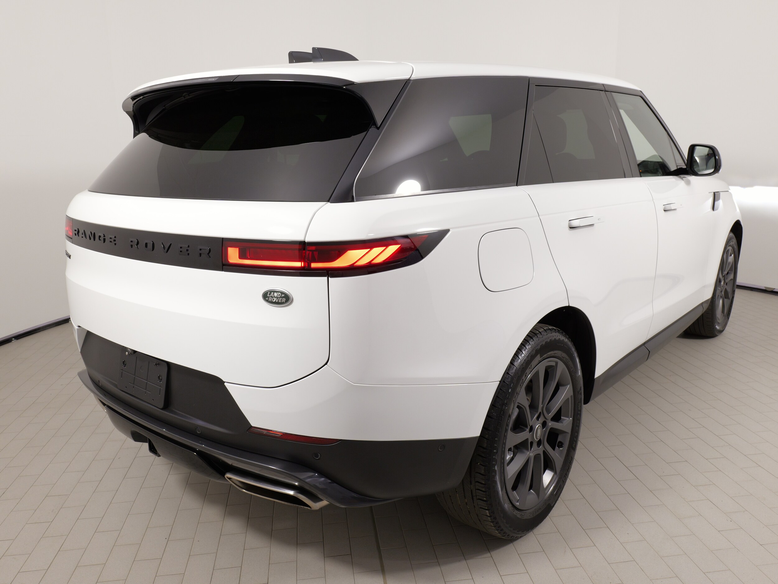 2023 Land Rover Range Rover Sport SE - Photo 12