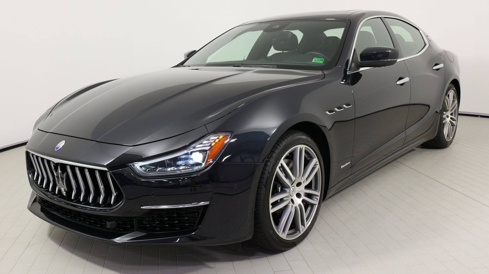 2021 Maserati Ghibli Q4 GranLusso photo 4