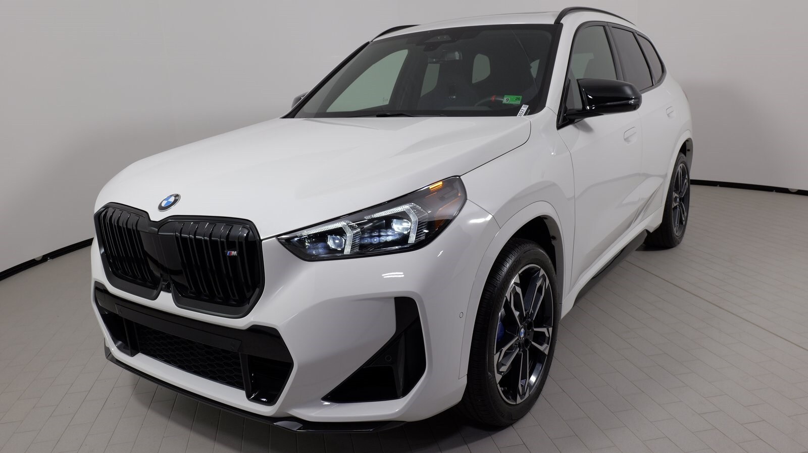 2024 Bmw X1 M35i photo 3