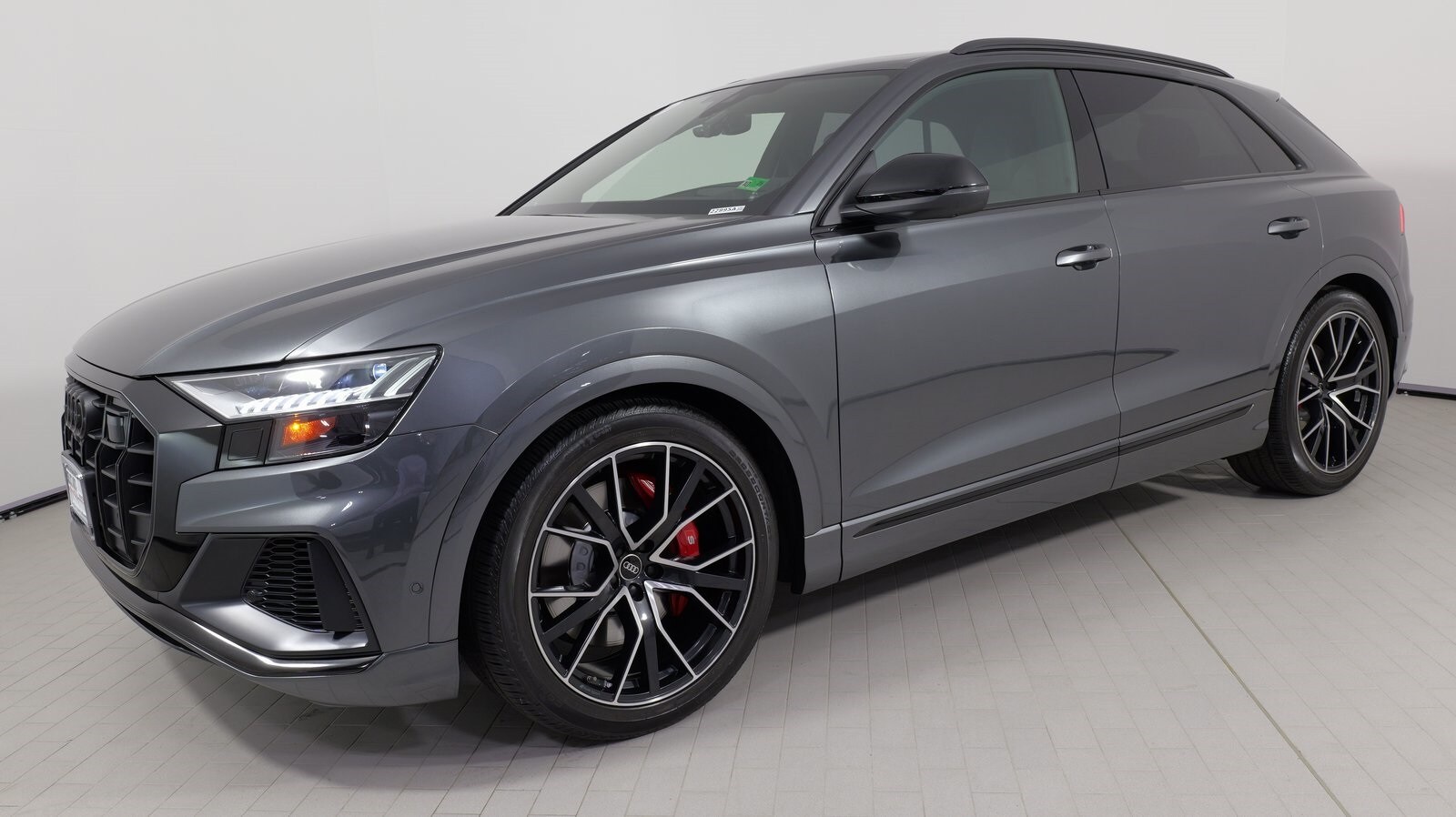 2022 Audi SQ8 Prestige photo 2